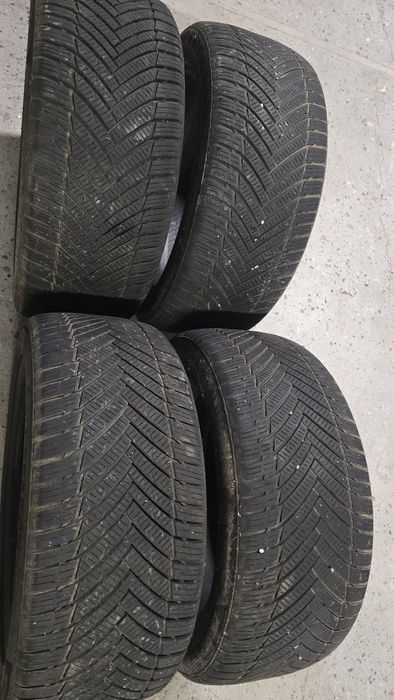 Opony Wielosezonowe 235/45R17 imperial Całoroczne Rok 2022 4sztuki