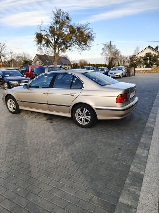 BMW e 39 benzyna 2*0 automat sedan