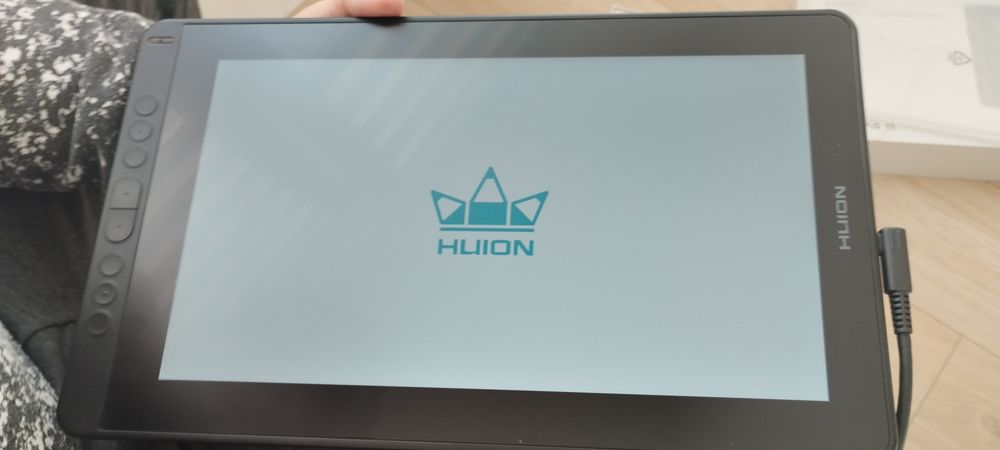 Tablet graficzny Huion Kamvas 13 jak nowy