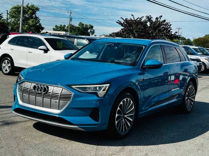 2019 Audi e-tron quattro Prestige