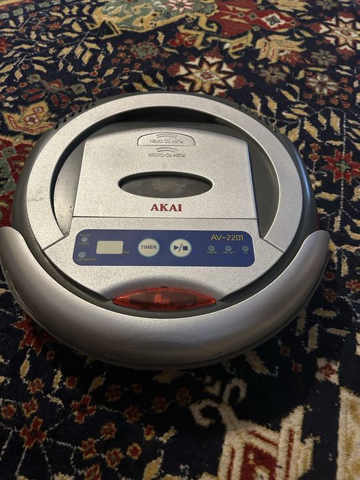 Продам пилосос AKAI  AV-2201
