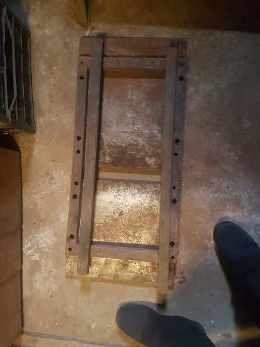 Продам    Стол для стругального станка