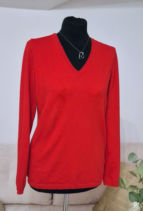 Sweterek czerwony"Tommy Hilfiger ".