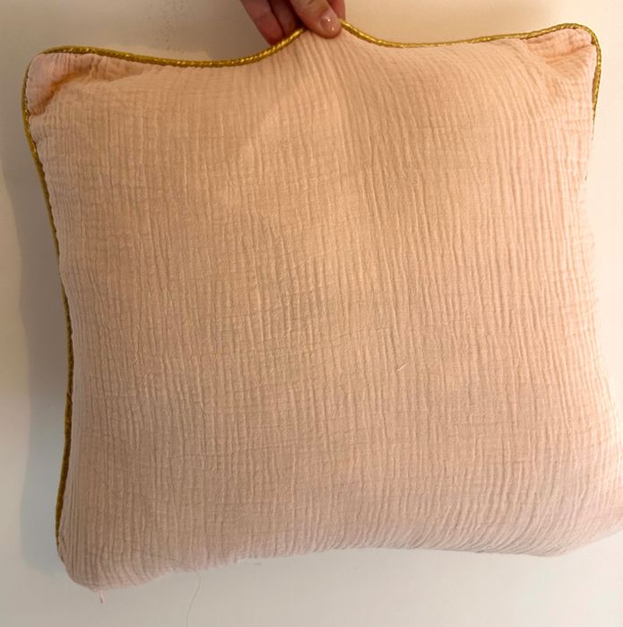 Almofadas decorativas para quarto de menina