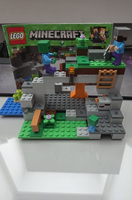 Lego Minecraft 21141