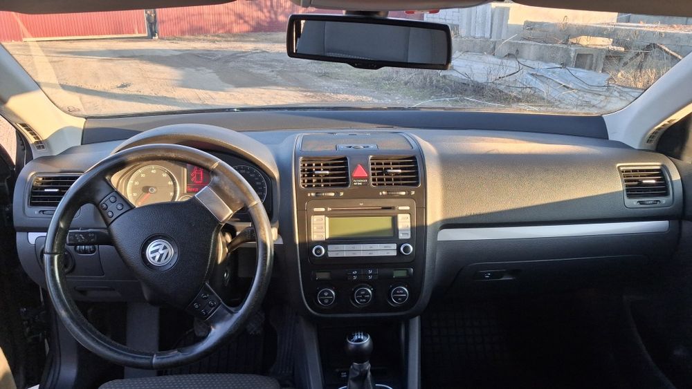 Продам Фольцваген Golf 1,4