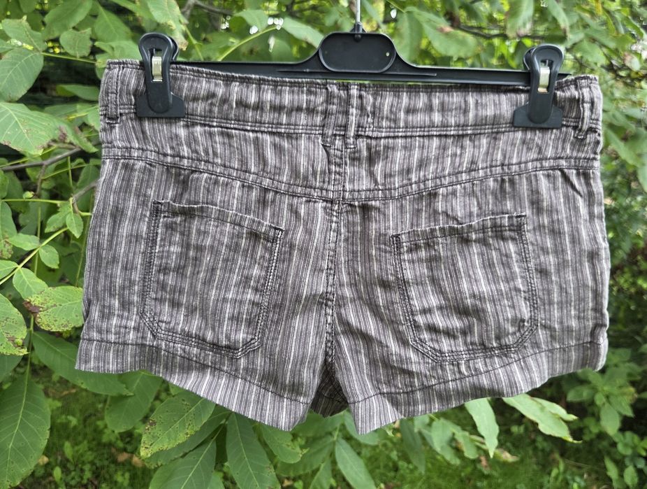 Urban Outfitters nowe  spodenki lniane - rozmiar S
