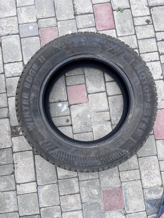 Зимня резина hankook 215/65 r17 25 рік