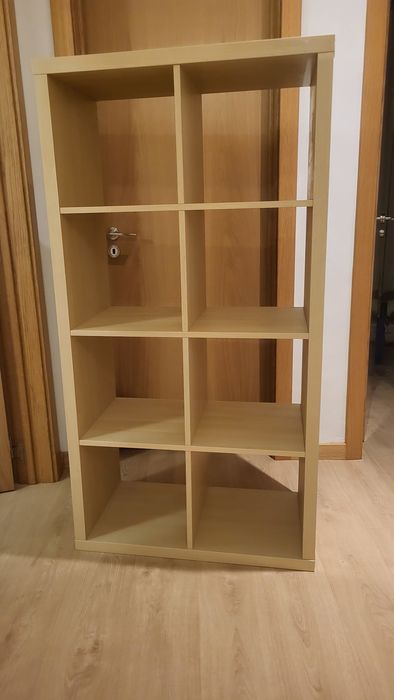 Estante castanha ikea