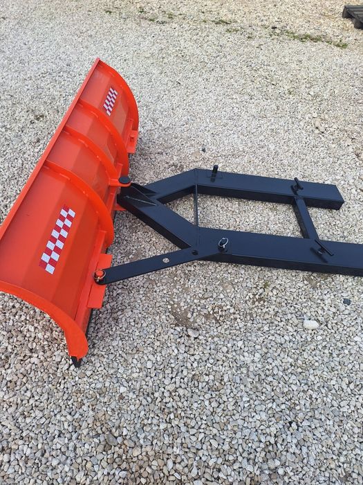 Pług do śniegu do paleciaka widlaka wózka widłowego lekki