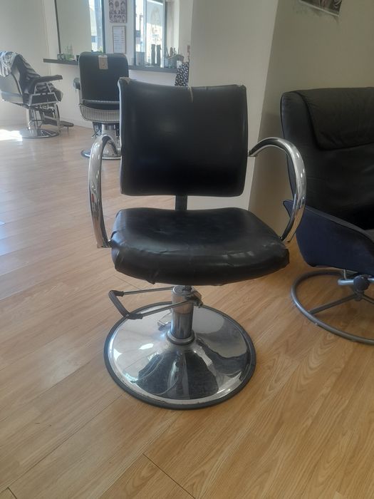 Cadeira de cabeleireiro para doação