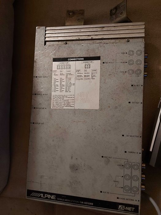 Czytnik nawigacji samochodowej alpine ..komplet