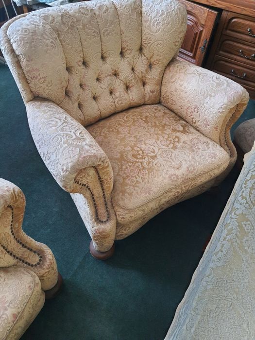 Sofa Wersalka dwa fotele Ozdobna długość 250 cm
