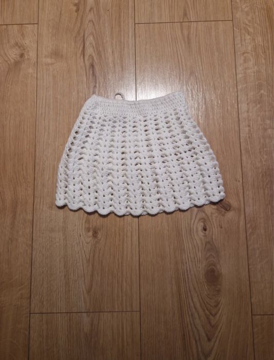 Spódniczka dziewczęca wełniana roz.116 nowa