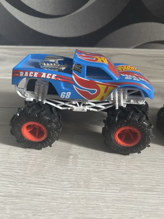 Hot Wheels Monster Trucks