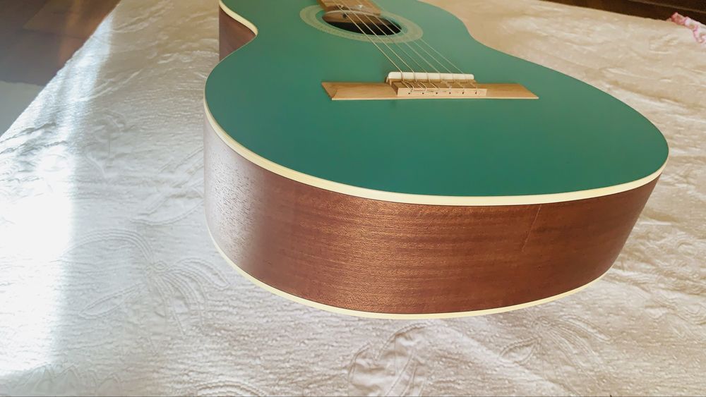 Conjunto Guitarra e Acessórios