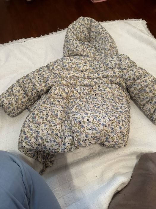 Курточка для дівчинки на 12-18 місяців