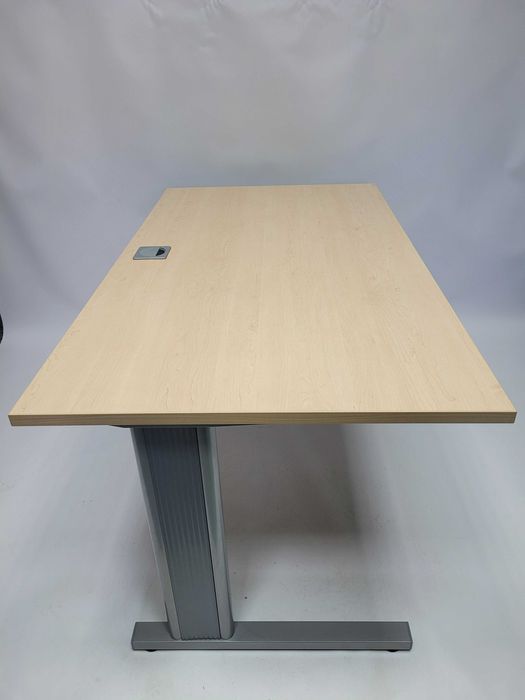 Zestaw mebli Nowy Styl klon (biurko 140x80 + kontener) - duża ilość