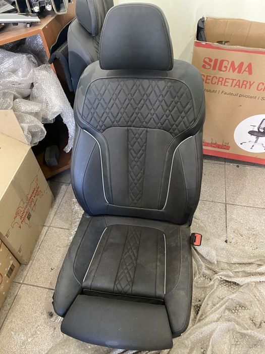 Салон,сидіння BMW g12,g11