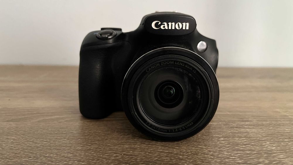 Canon PowerShot SX60 HS – Superzoom 65x | Excelente Estado | 2 Baterias + Carregador + Cartão 64GB