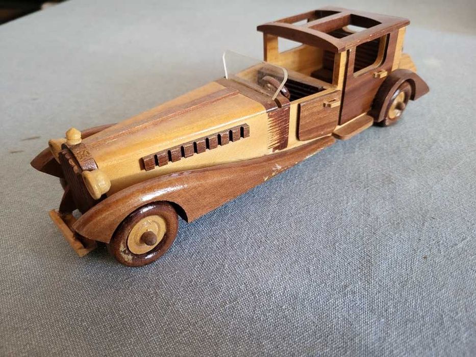 Carro em Madeira