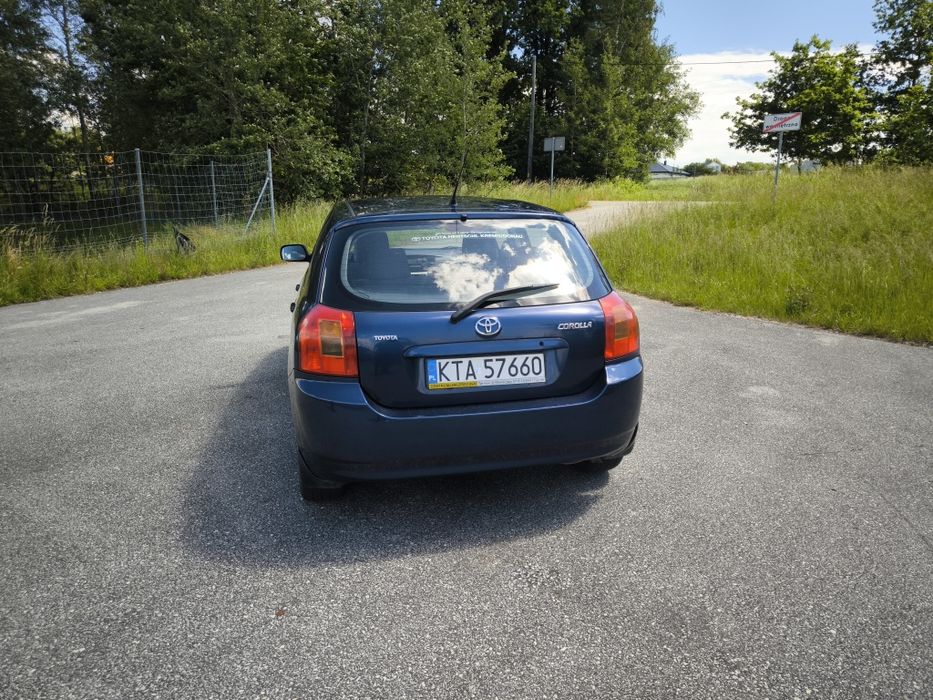 Toyota Corolla E12  2.0 D-4D 2004