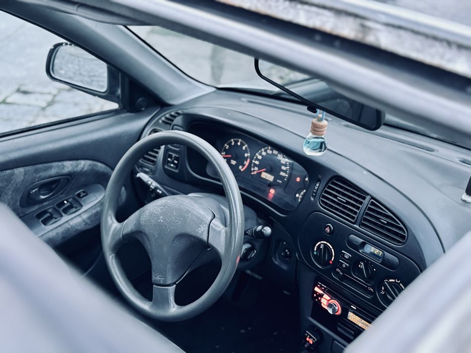 Mitsubushi Lancer GLX 1.3  | 75cv