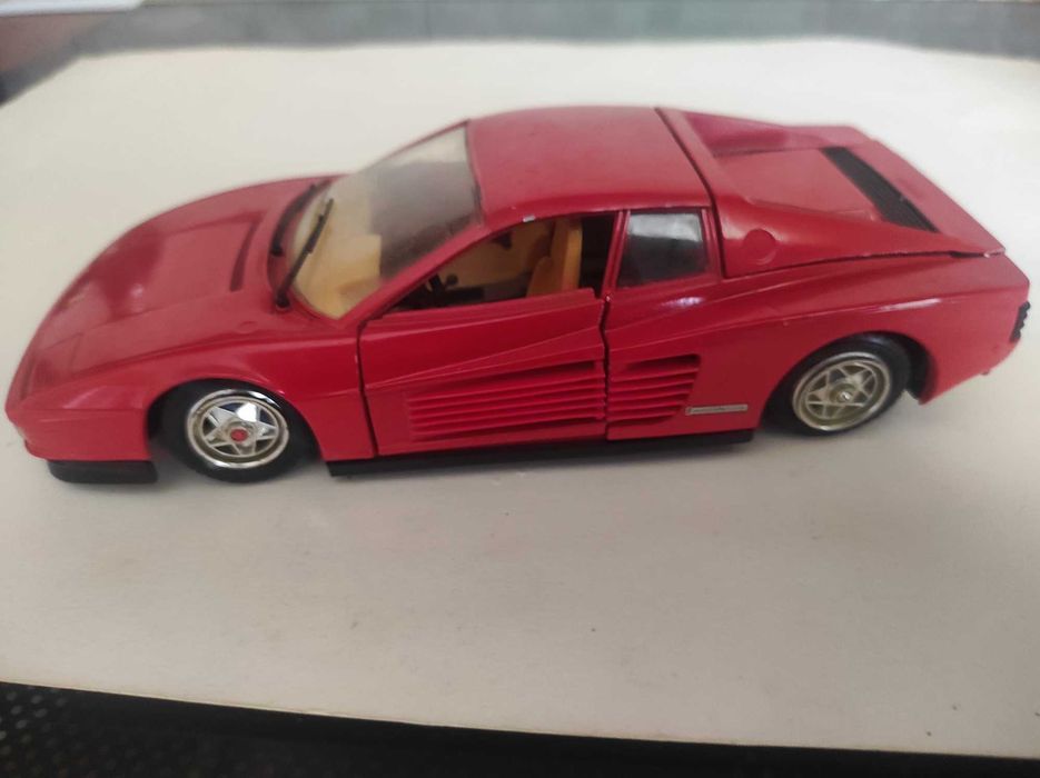 коллекционная модель болида Формулы-1 — Ferrari F2001