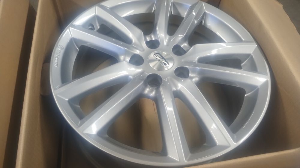 5x114,3 18 et 45 7,5 CMS felgi aluminiowe nowe demo powystawe