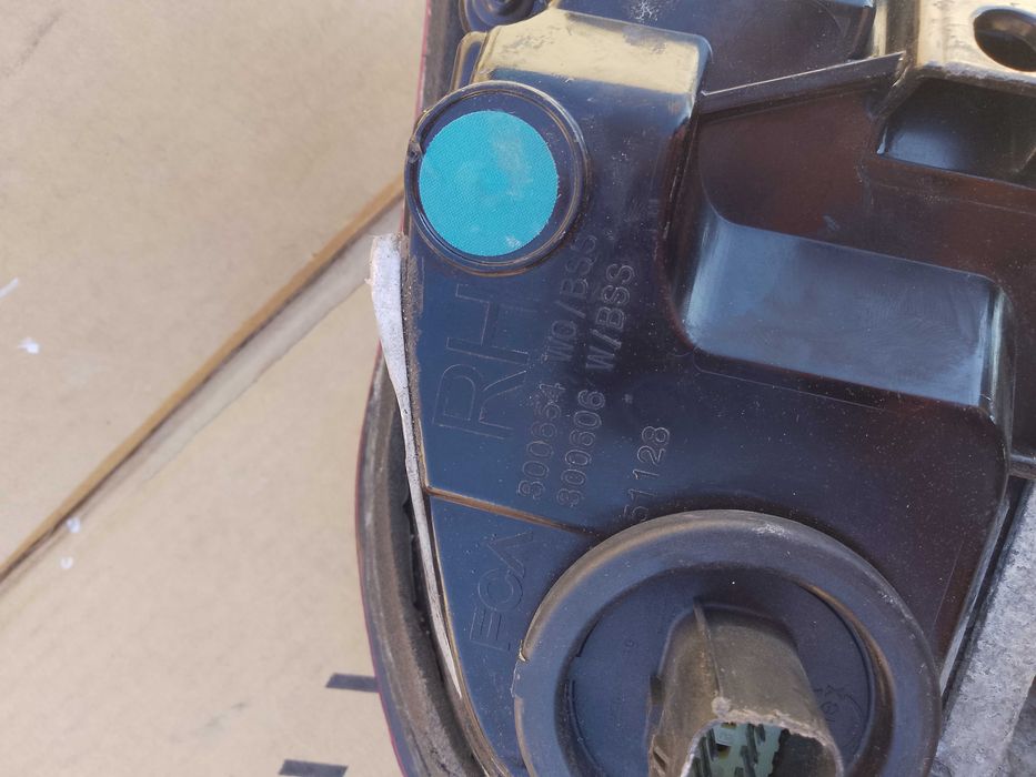 Lampa Tył Tylna Prawa Oryginalna Kpl. Dodge Ram V 1500 Limitde 21R