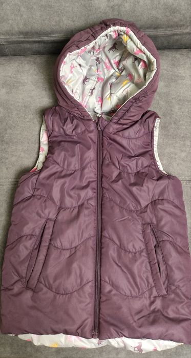 Безрукавки на 2-4года,5-6лет