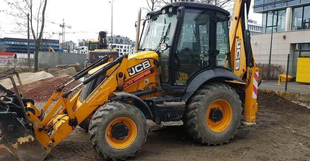 Układanie kostki brukowej.  Rozbiórki