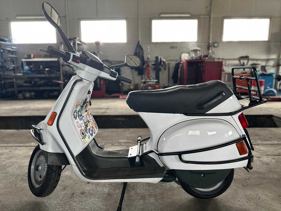 Vespa Cosa LX200