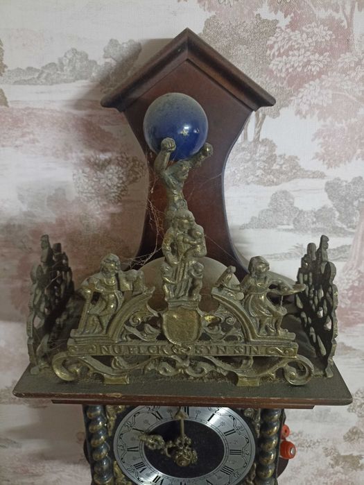 Годинник старинний