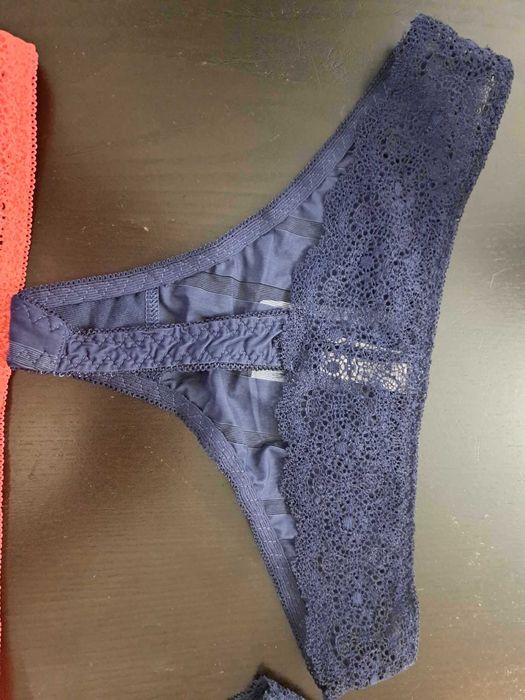 Stringi, figi L/XL nowe