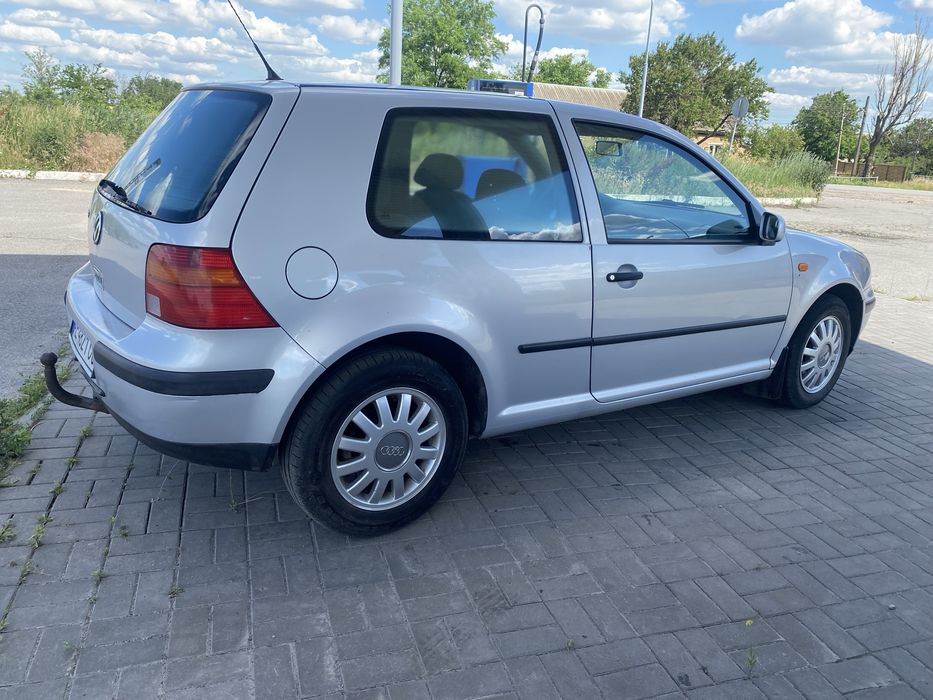 Volkswagen Golf 4