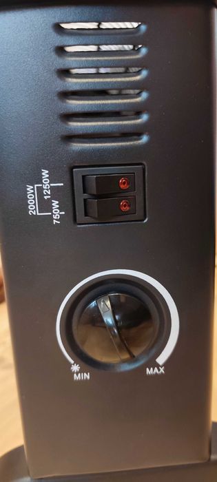 Grzejnik konwektorowy elektryczny 3 stopnie mocy termostat