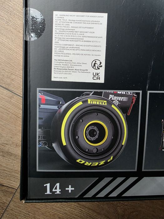 Oracle Red Bull Racing RB19 1:8 Ciemnoniebieskie Mega Klocki - Nowe