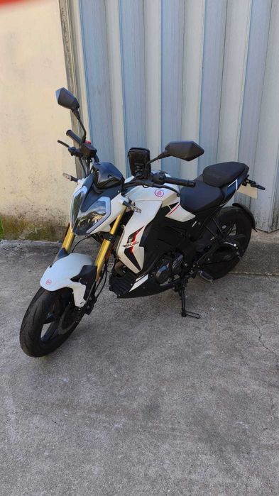 Keeway RKF 125 2022 — 9500km — Impecável