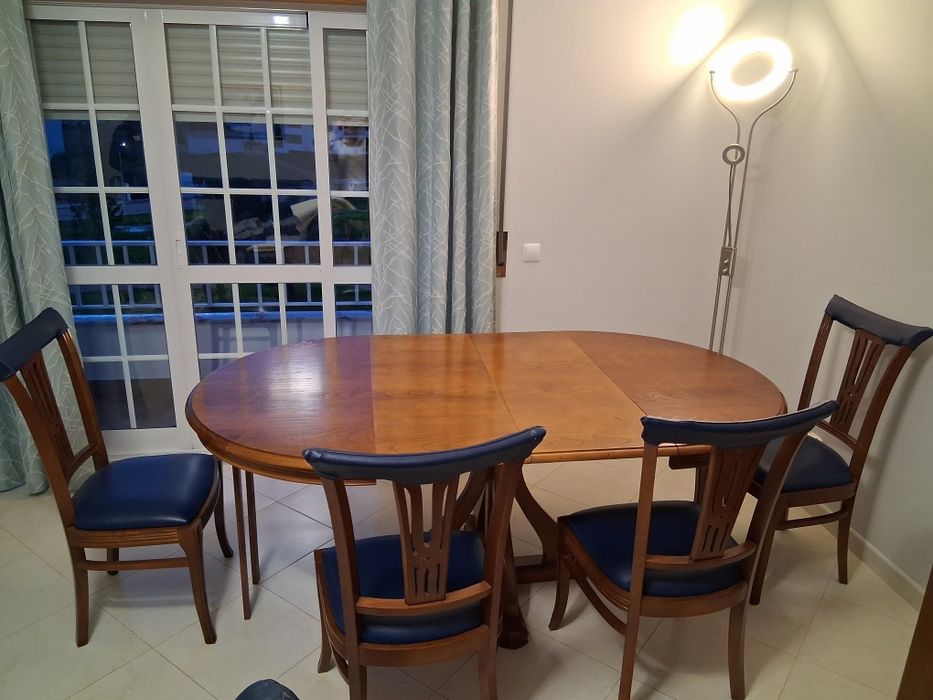 Mesa jantar madeira Castanho com 4 cadeiras