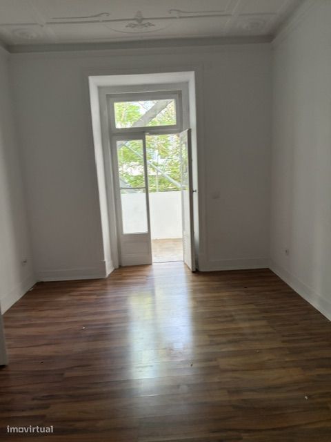 T2 em Santo António, Lisboa - Pronto a Habitar