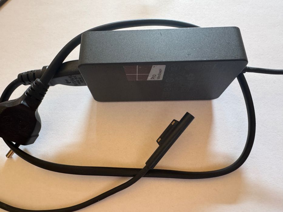 Oryginalny zasilacz do Microsoft Surface PRO 4 - W-w