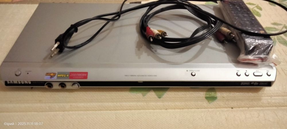 DVD програвач Самсунг продам