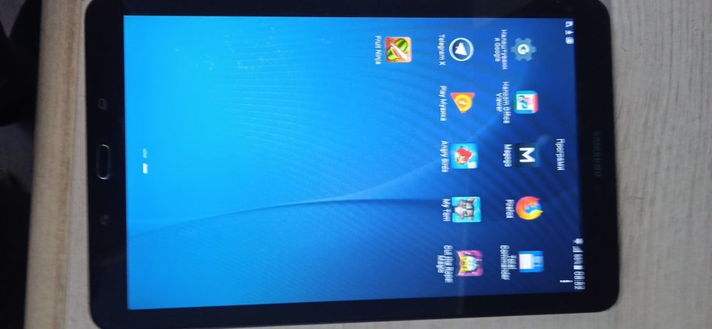 Samsung tab e ИДЕАЛ! С робочими Гугл сервисами