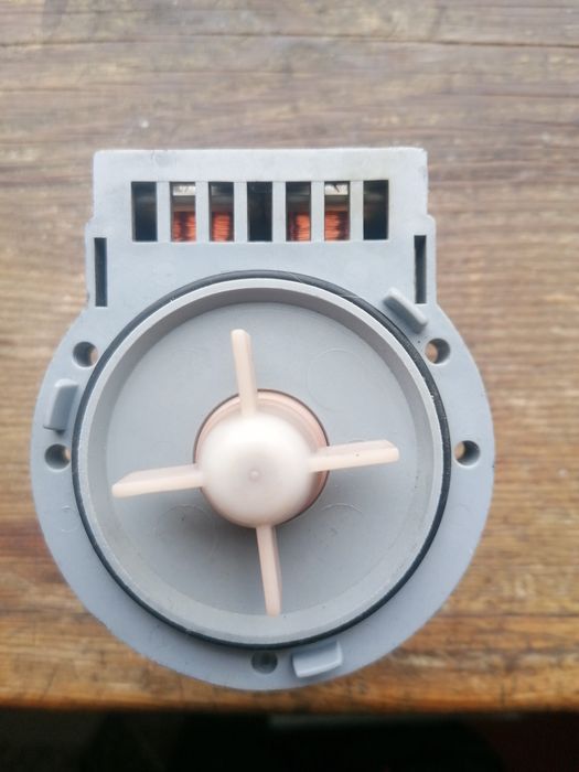 Помпа для стиральной машины Ariston!