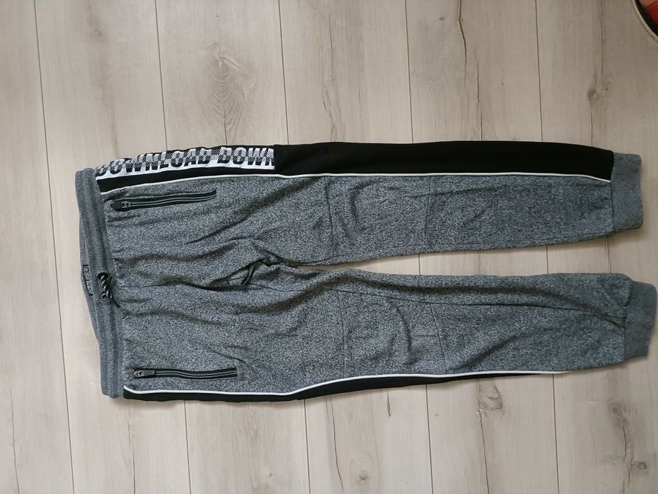 Spodnie dresowe firmy C&A rozmiar 164