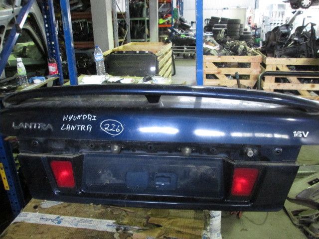 Porta / tampa da mala HYUNDAI Lantra I (J1)