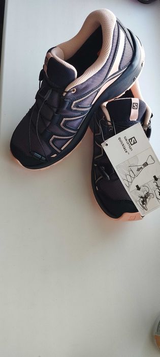 Продам кроссовки фирменные Salomon