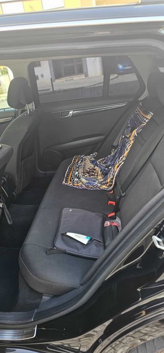 Carrinha Mercedes C220 W204 imaculada