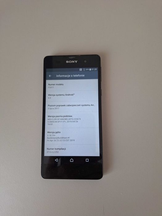 Telefon Sony Xperia F3311